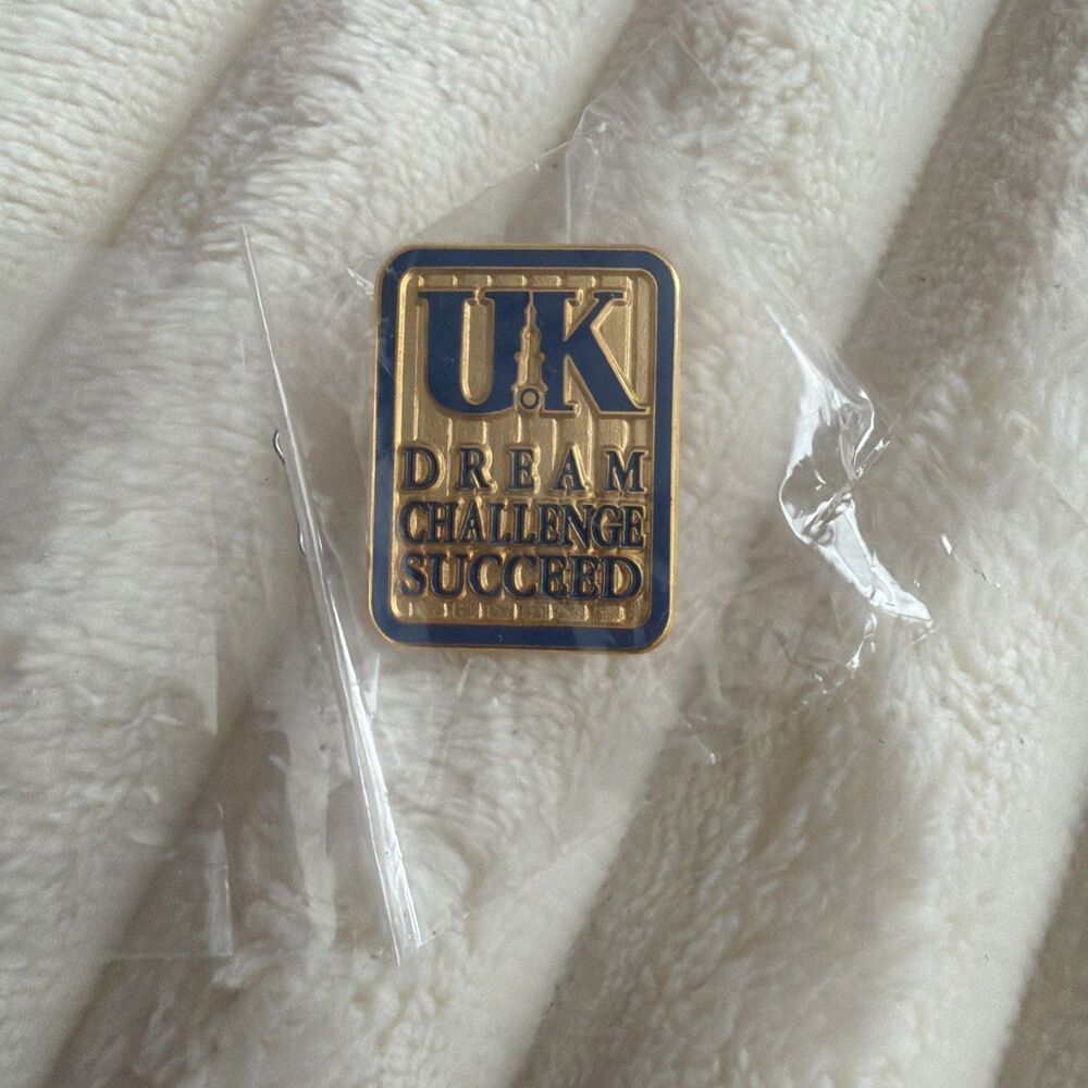 University Of Kentucky UK Lapel Tie Pin Dream Challenge Succeed. New, Sealed.